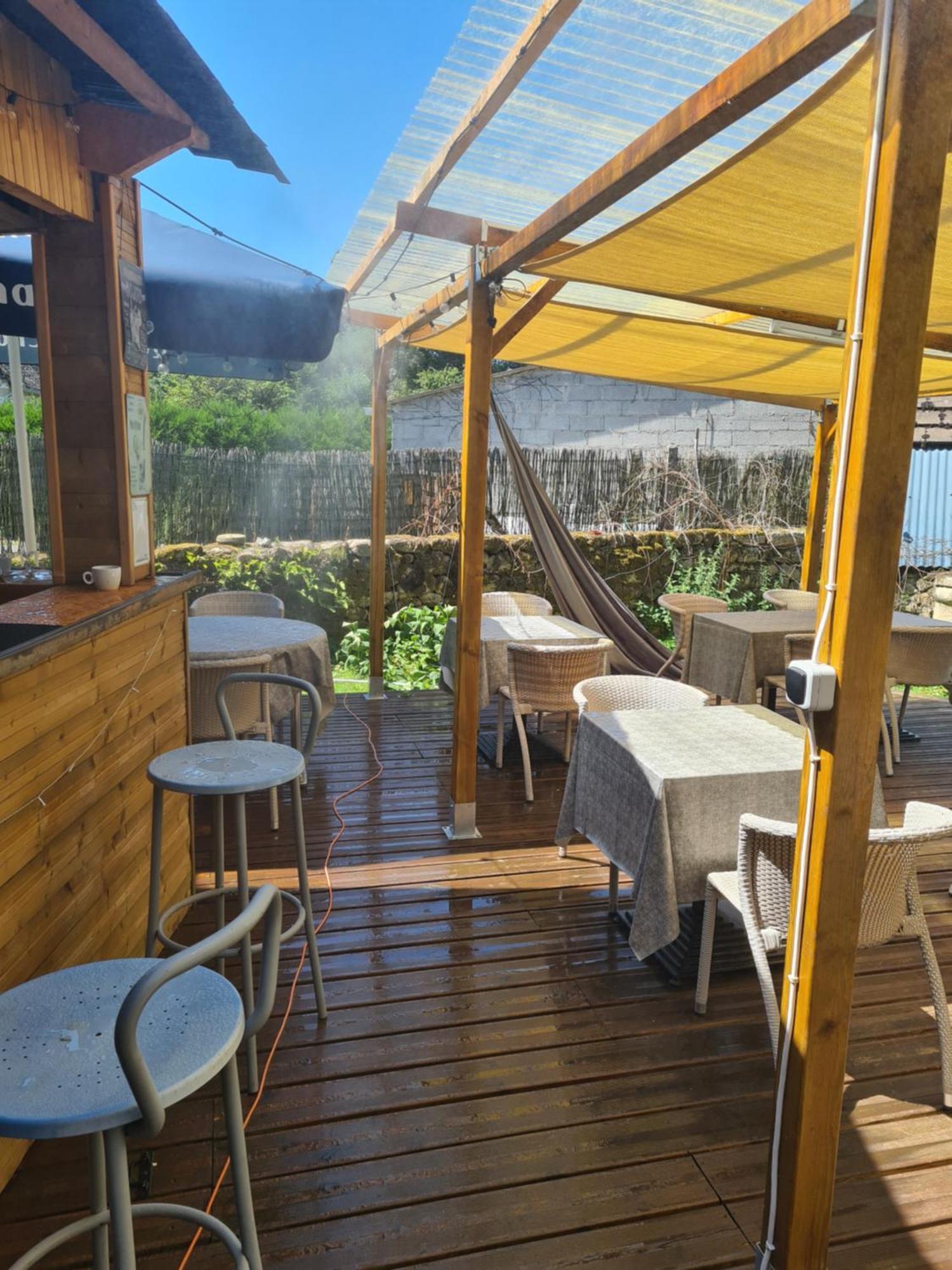 Hotel Saint Julien Aux Bois Экстерьер фото